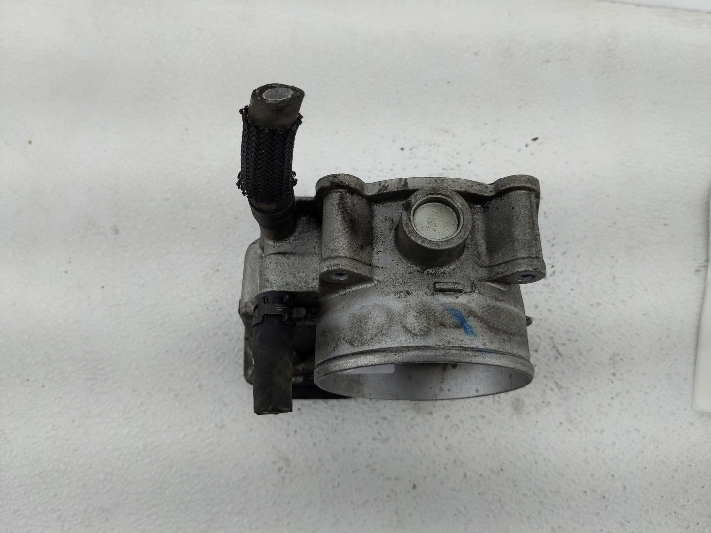 2005-2011 Toyota Tundra Throttle Body P/N:22030-0F010 Fits Fits 2003 2004 2005 2006 2007 2008 2009 2010 2011 2012 2013 2014 