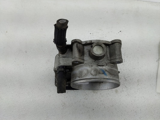 2005-2011 Toyota Tundra Throttle Body P/N:22030-0F010 Fits Fits 2003 2004 2005 2006 2007 2008 2009 2010 2011 2012 2013 2014 2015 OEM Used Auto Parts