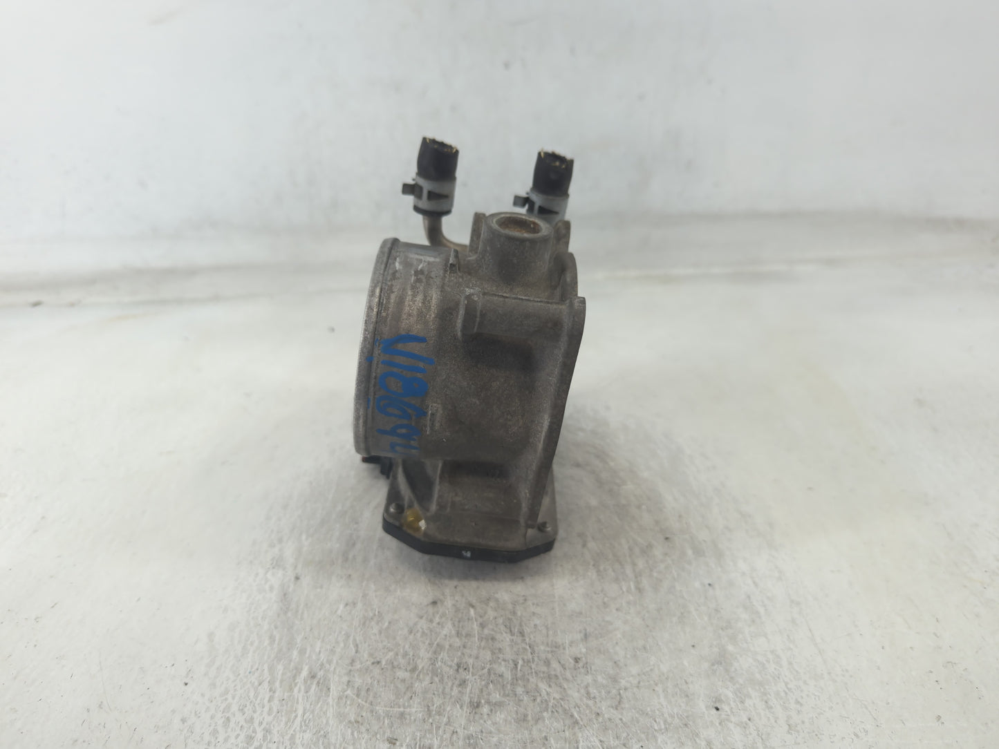 2009-2016 Toyota Venza Throttle Body P/N:22030-0P050 Fits OEM Used Auto Parts - Oemusedautoparts1.com