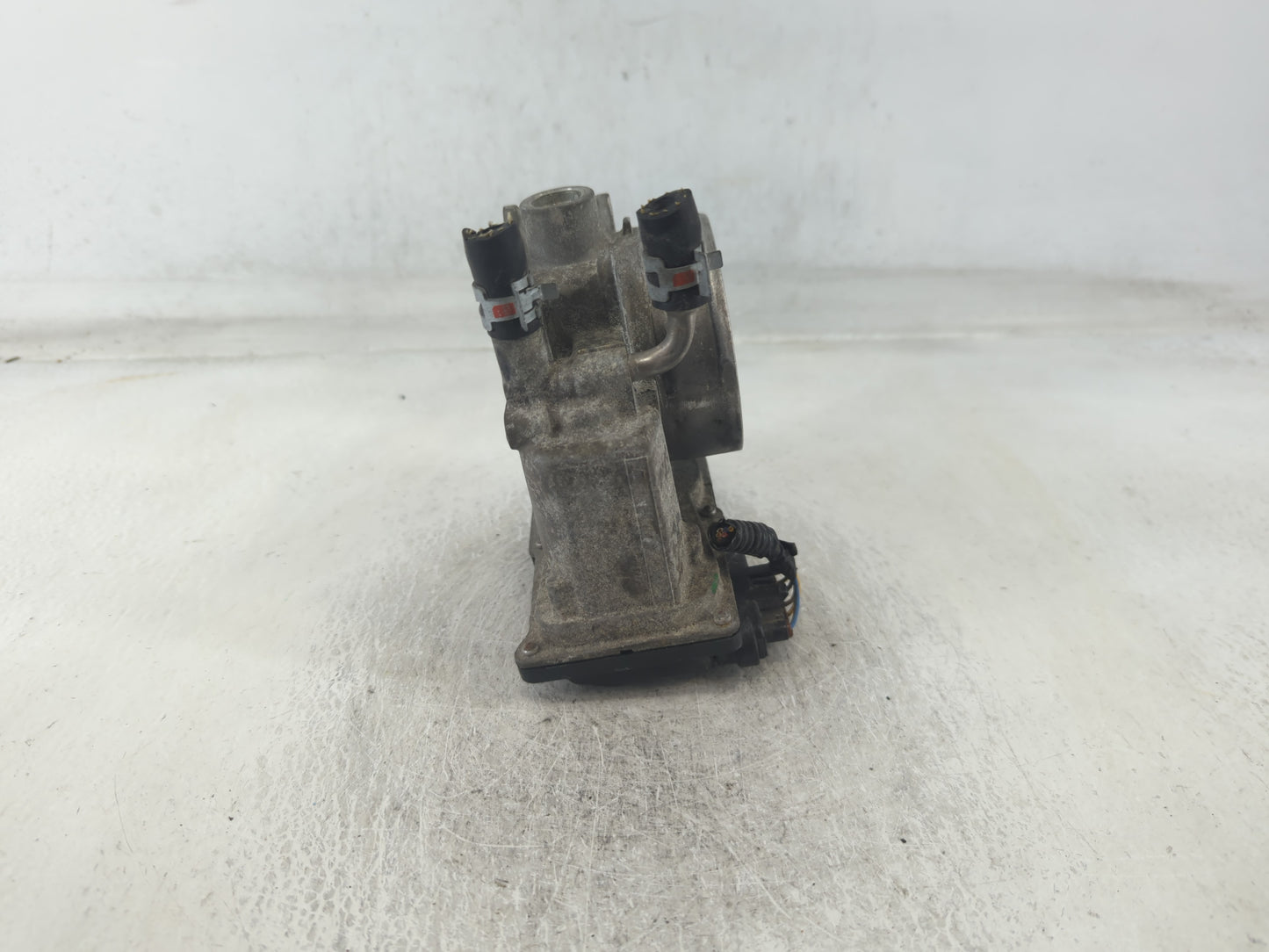 2009-2016 Toyota Venza Throttle Body P/N:22030-0P050 Fits OEM Used Auto Parts - Oemusedautoparts1.com