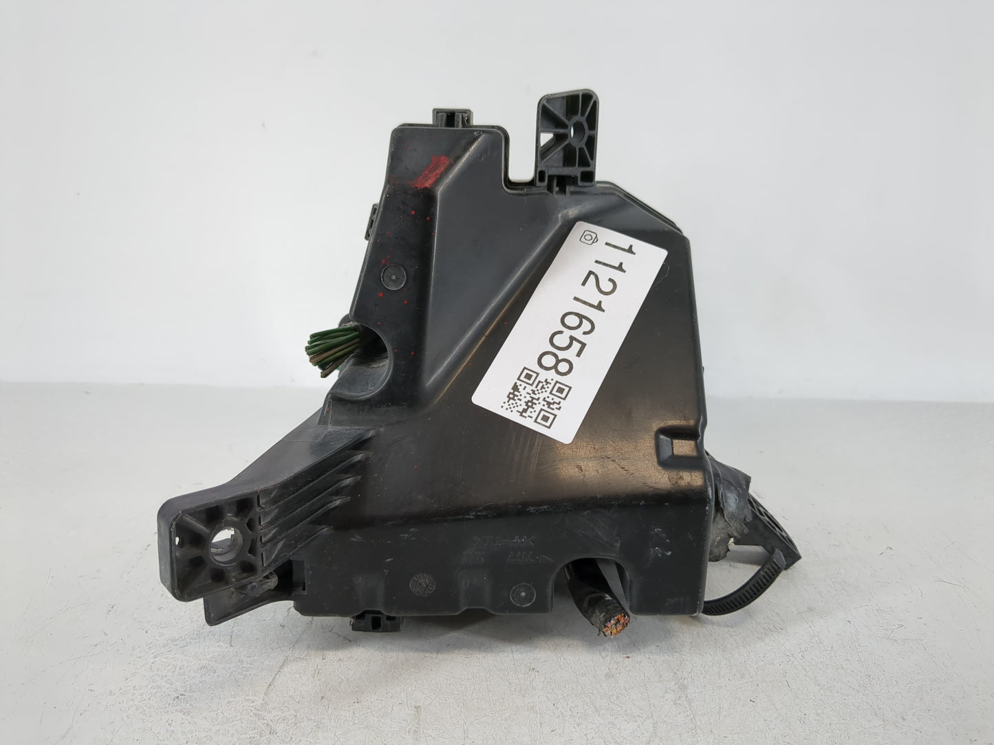 2006-2011 Toyota Yaris Fusebox Fuse Box Panel Relay Module P/N:82641-47020 Fits Fits 2006 2007 2008 2009 2010 2011 OEM Used 