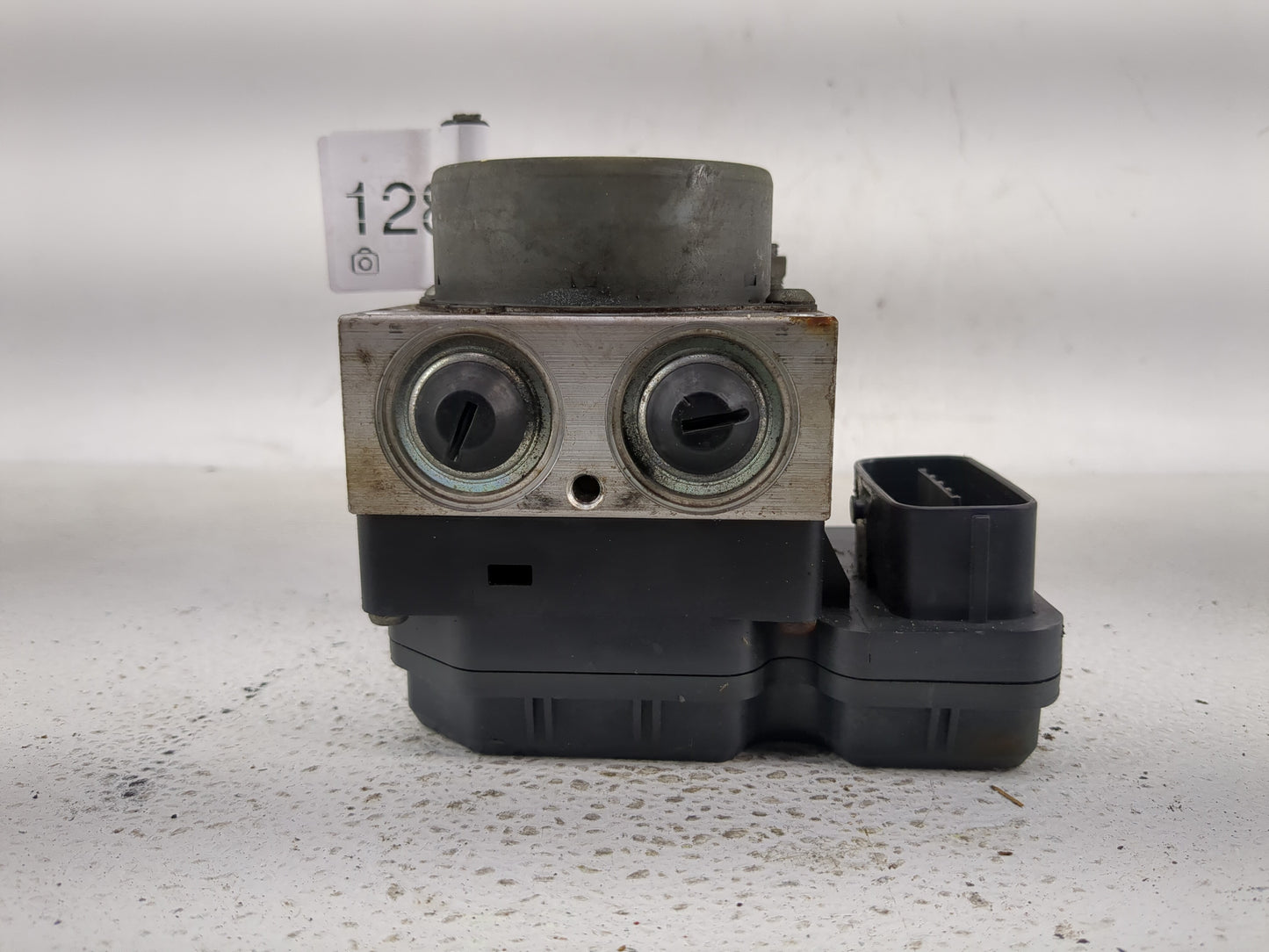 2009 Toyota Yaris ABS Pump Control Module Replacement P/N:113040-10380 89541-52820, 44510-52810, 25840315 Fits OEM Used Auto