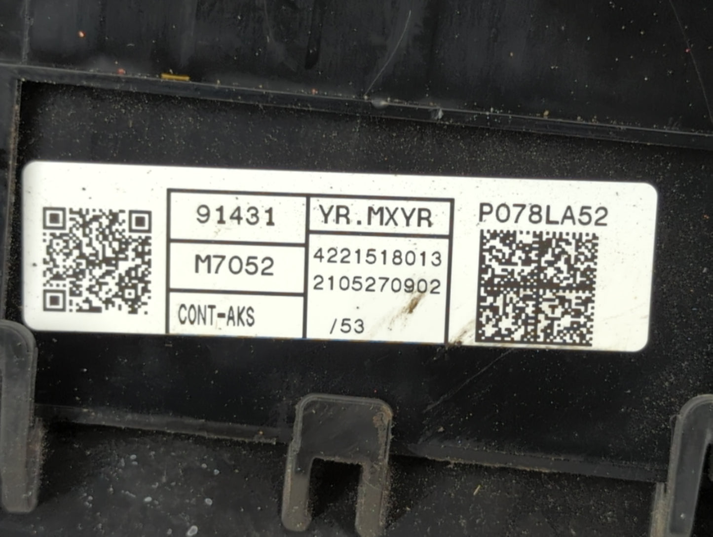 2006-2011 Toyota Yaris Fusebox Fuse Box Panel Relay Module P/N:82662-52301 Fits Fits 2006 2007 2008 2009 2010 2011 OEM Used 