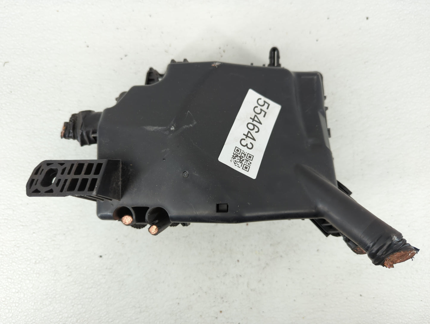 2006-2011 Toyota Yaris Fusebox Fuse Box Panel Relay Module P/N:82662-52301 Fits Fits 2006 2007 2008 2009 2010 2011 OEM Used 