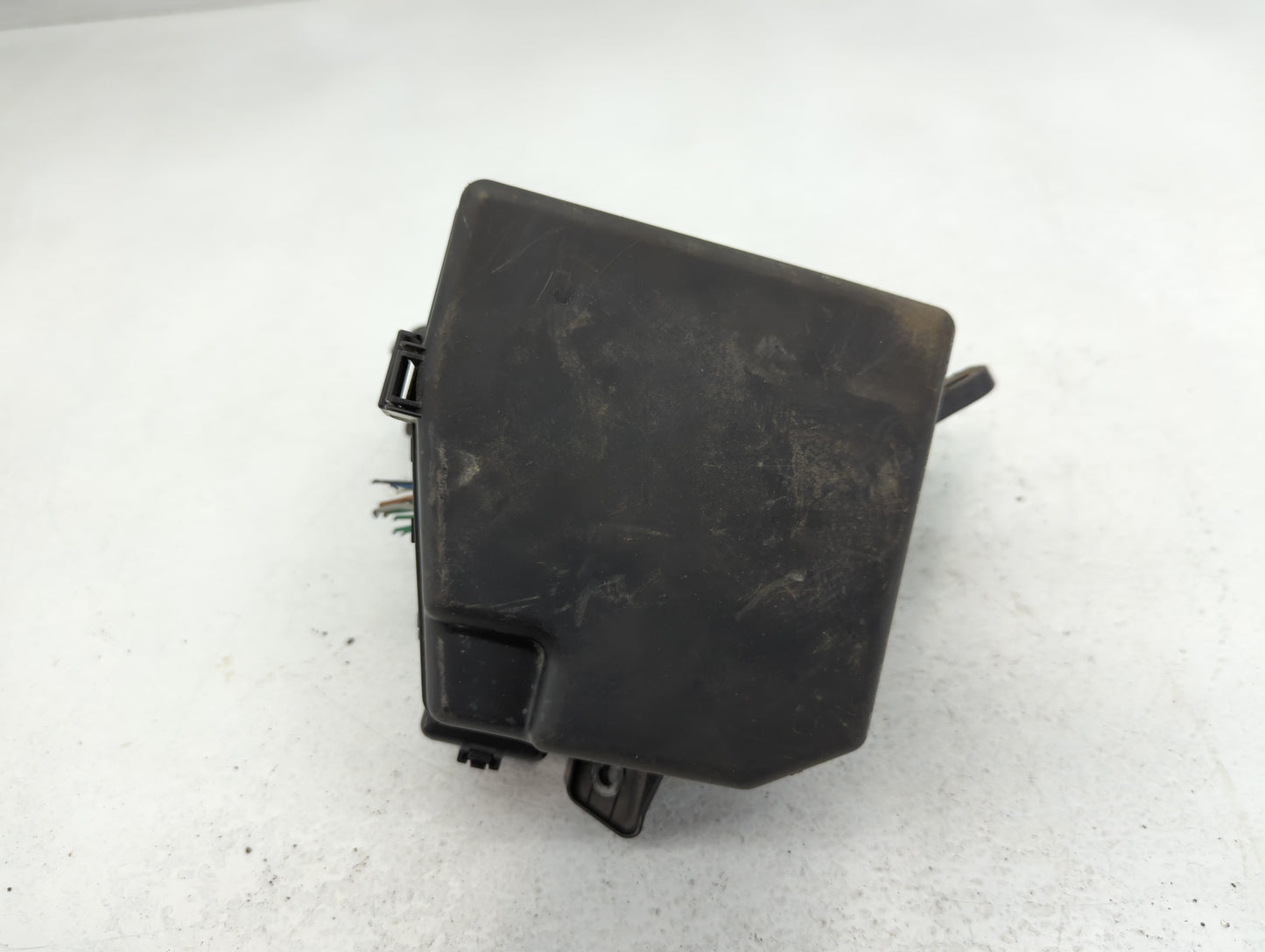 2006-2011 Toyota Yaris Fusebox Fuse Box Panel Relay Module Fits Fits 2006 2007 2008 2009 2010 2011 OEM Used Auto Parts - Oem