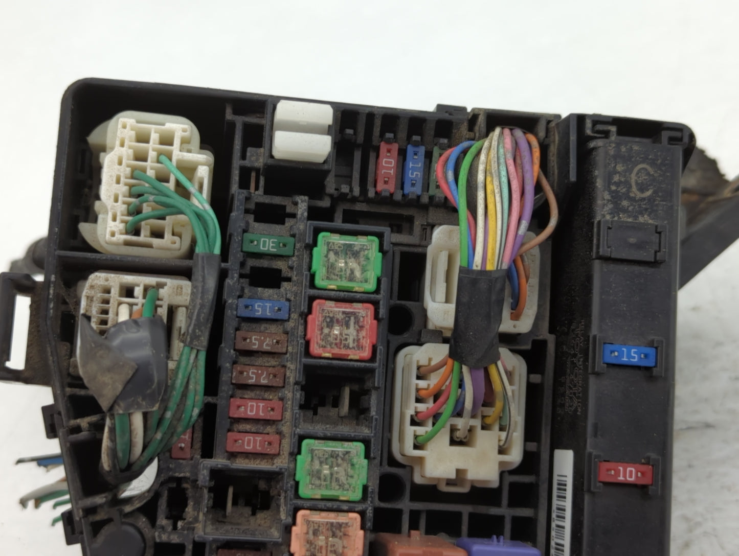 2006-2011 Toyota Yaris Fusebox Fuse Box Panel Relay Module Fits Fits 2006 2007 2008 2009 2010 2011 OEM Used Auto Parts - Oem