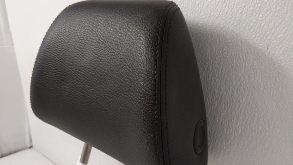 2009 Volkswagen Cc Headrest Head Rest Rear Center Seat Black - Oemusedautoparts1.com