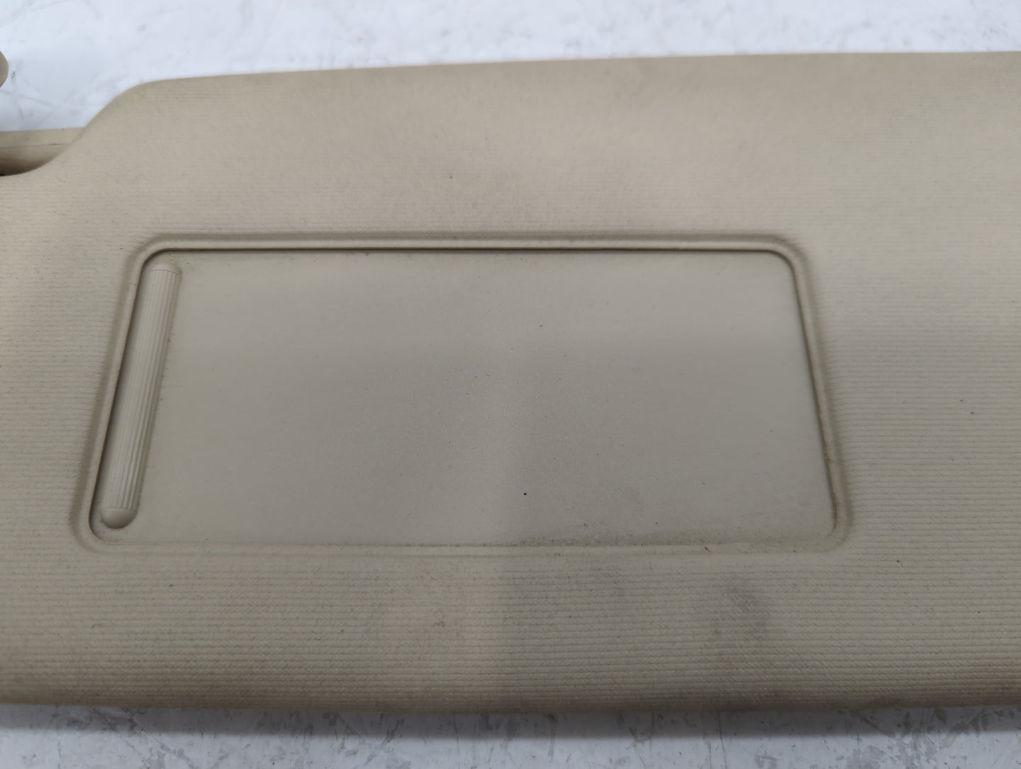 2009-2017 Volkswagen Cc Sun Visor Shade Replacement Driver Left Mirror Fits OEM Used Auto Parts - Oemusedautoparts1.com