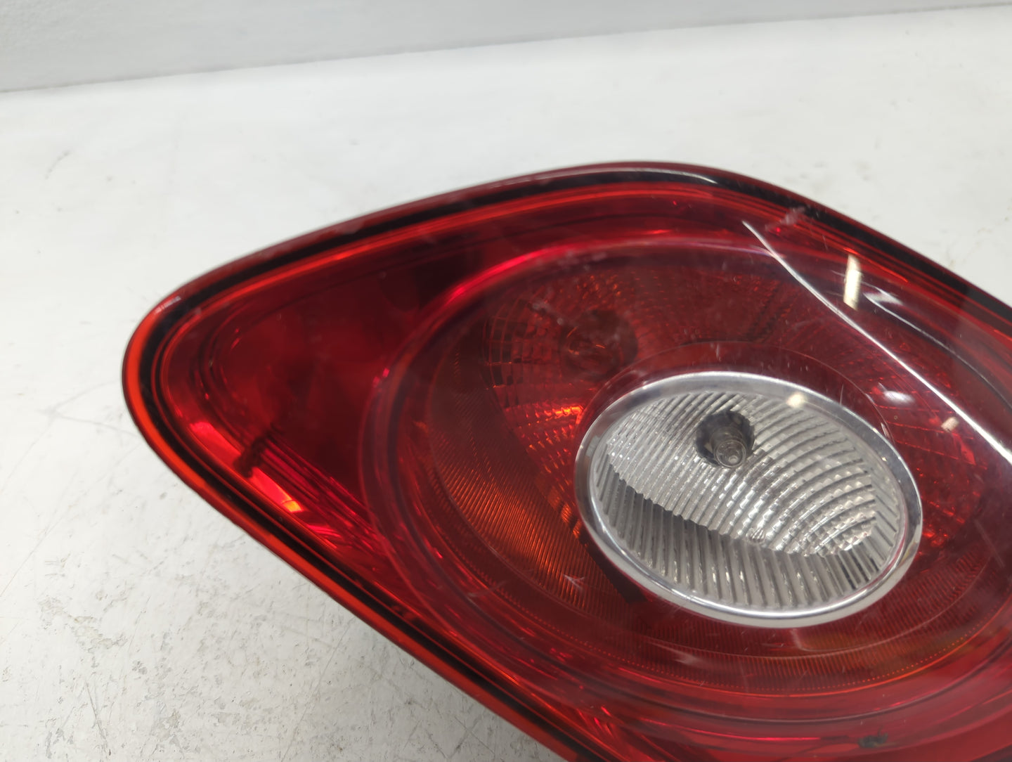 2009-2012 Volkswagen Cc Tail Light Assembly Passenger Right OEM P/N:158 3C8945094E Fits Fits 2009 2010 2011 2012 OEM Used Au