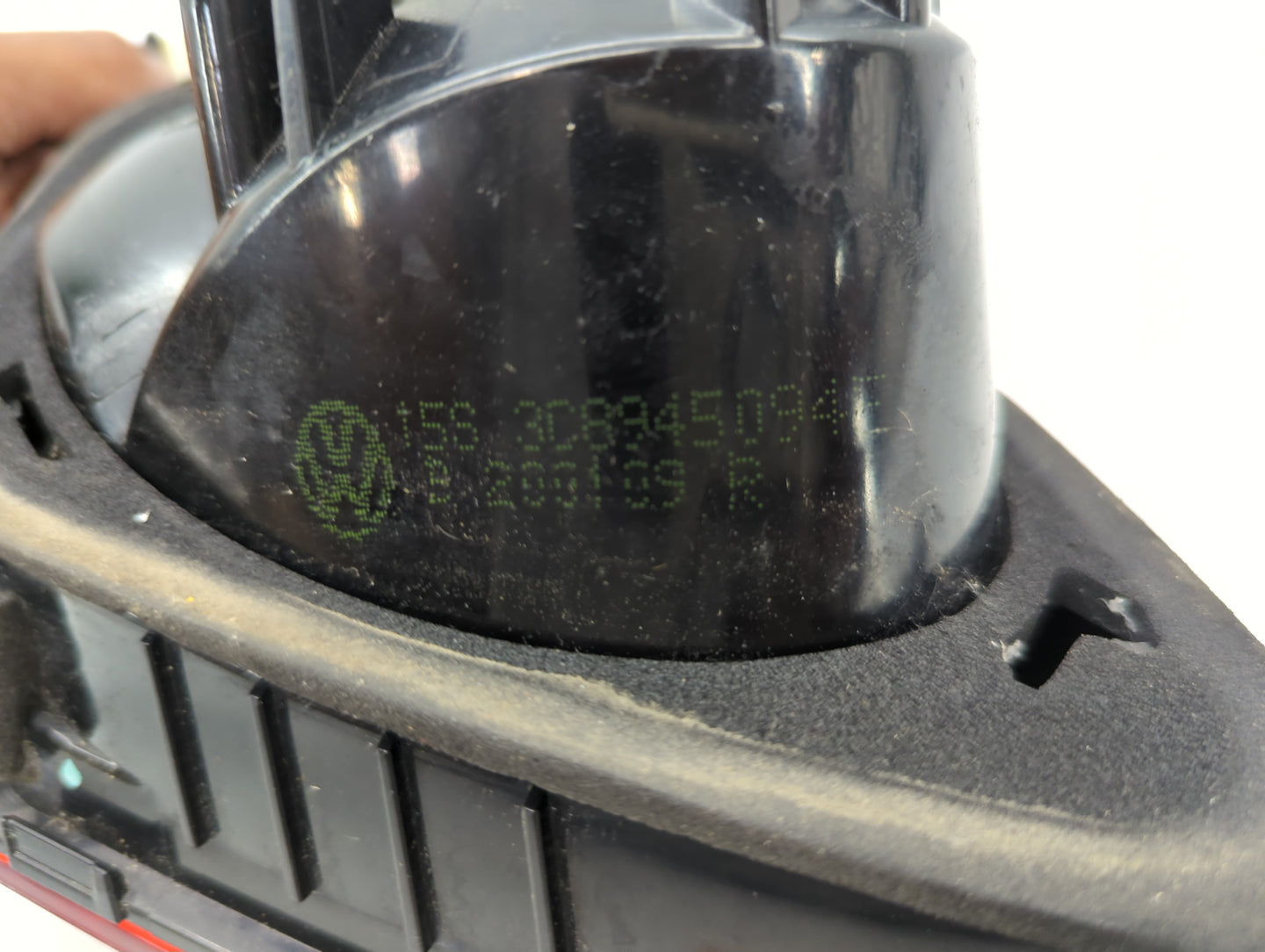 2009-2012 Volkswagen Cc Tail Light Assembly Passenger Right OEM P/N:158 3C8945094E Fits Fits 2009 2010 2011 2012 OEM Used Au