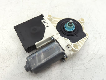 compare product 2009 Volkswagen Cc Passenger Front Right Power Window Motor