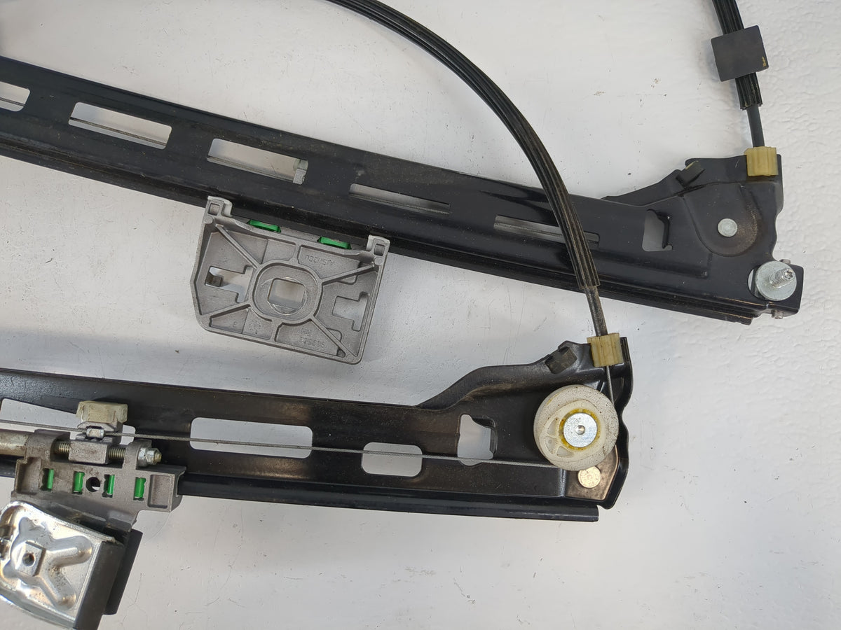 2009-2017 Volkswagen Cc Used Window Regulator Passenger Front - Oemusedautoparts1.com