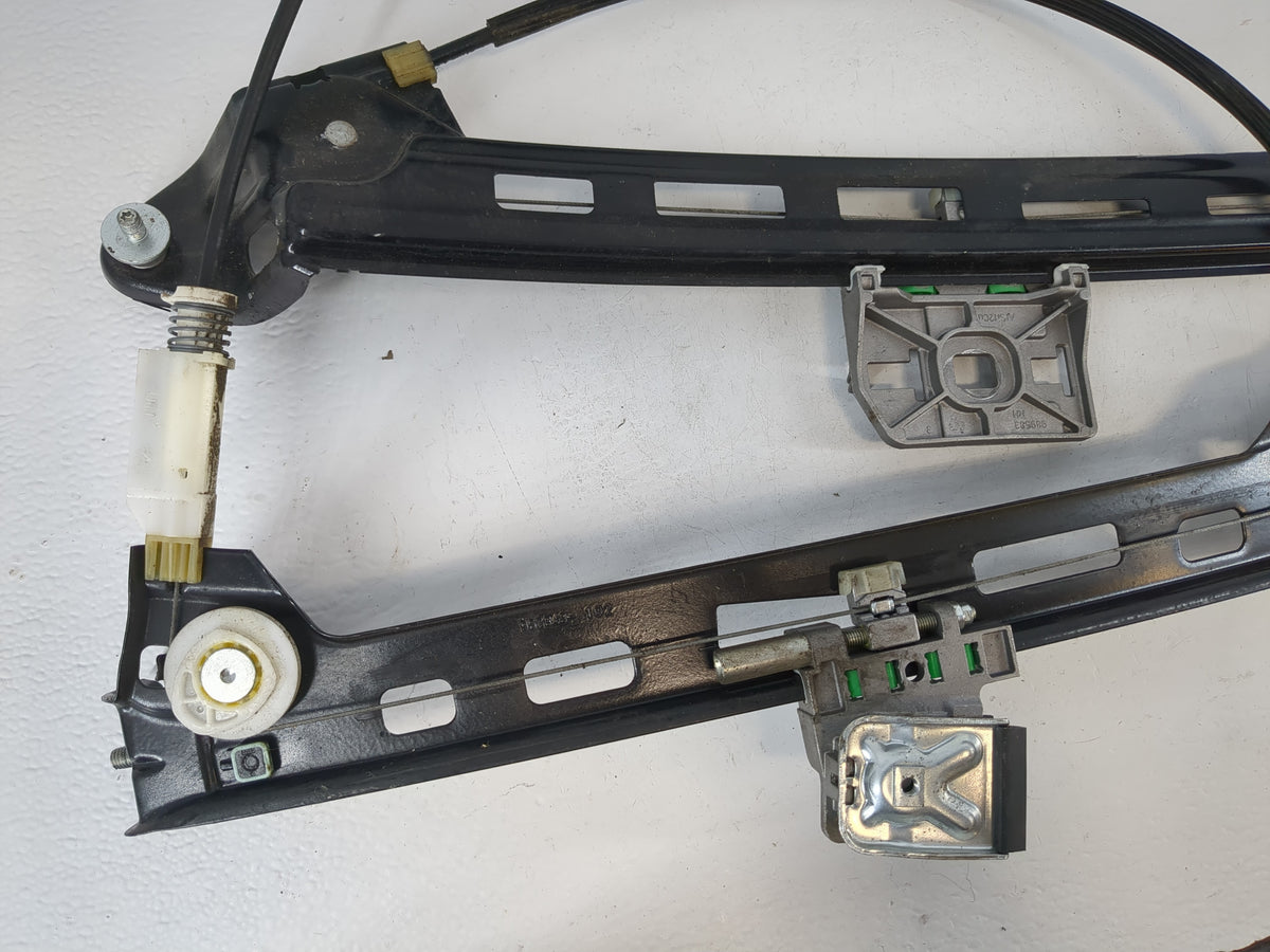 2009-2017 Volkswagen Cc Used Window Regulator Passenger Front - Oemusedautoparts1.com