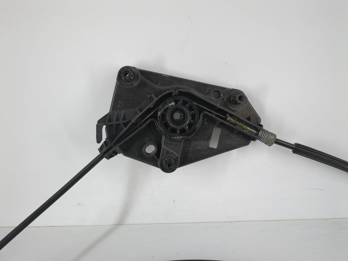 2009-2017 Volkswagen Cc Used Window Regulator Passenger Front - Oemusedautoparts1.com