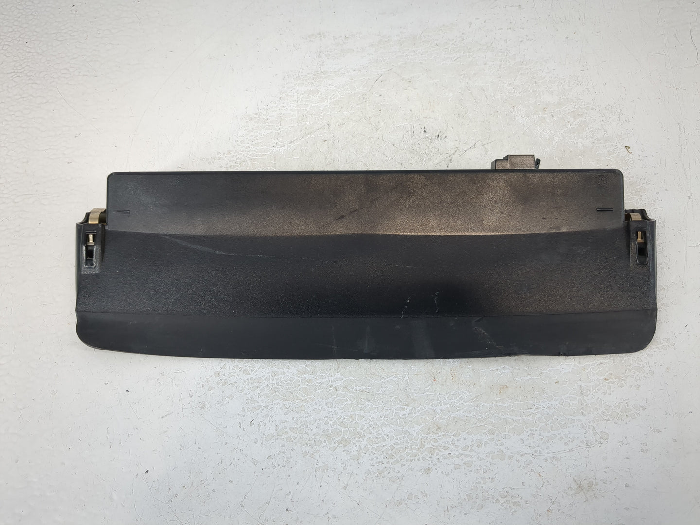 2009 Volkswagen Cc Third Brake Light Tail Light Fits OEM Used Auto Parts - Oemusedautoparts1.com