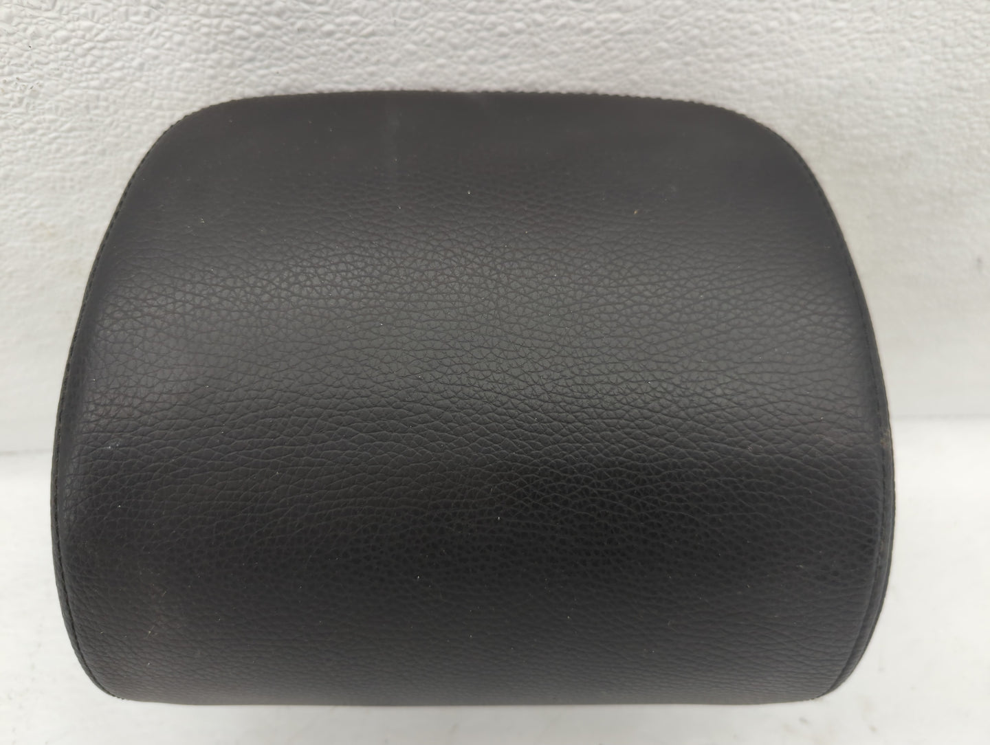 2009-2016 Volkswagen Cc Headrest Head Rest Front Driver Passenger Seat Fits Fits 2009 2010 2011 2012 2013 2014 2015 2016 OEM