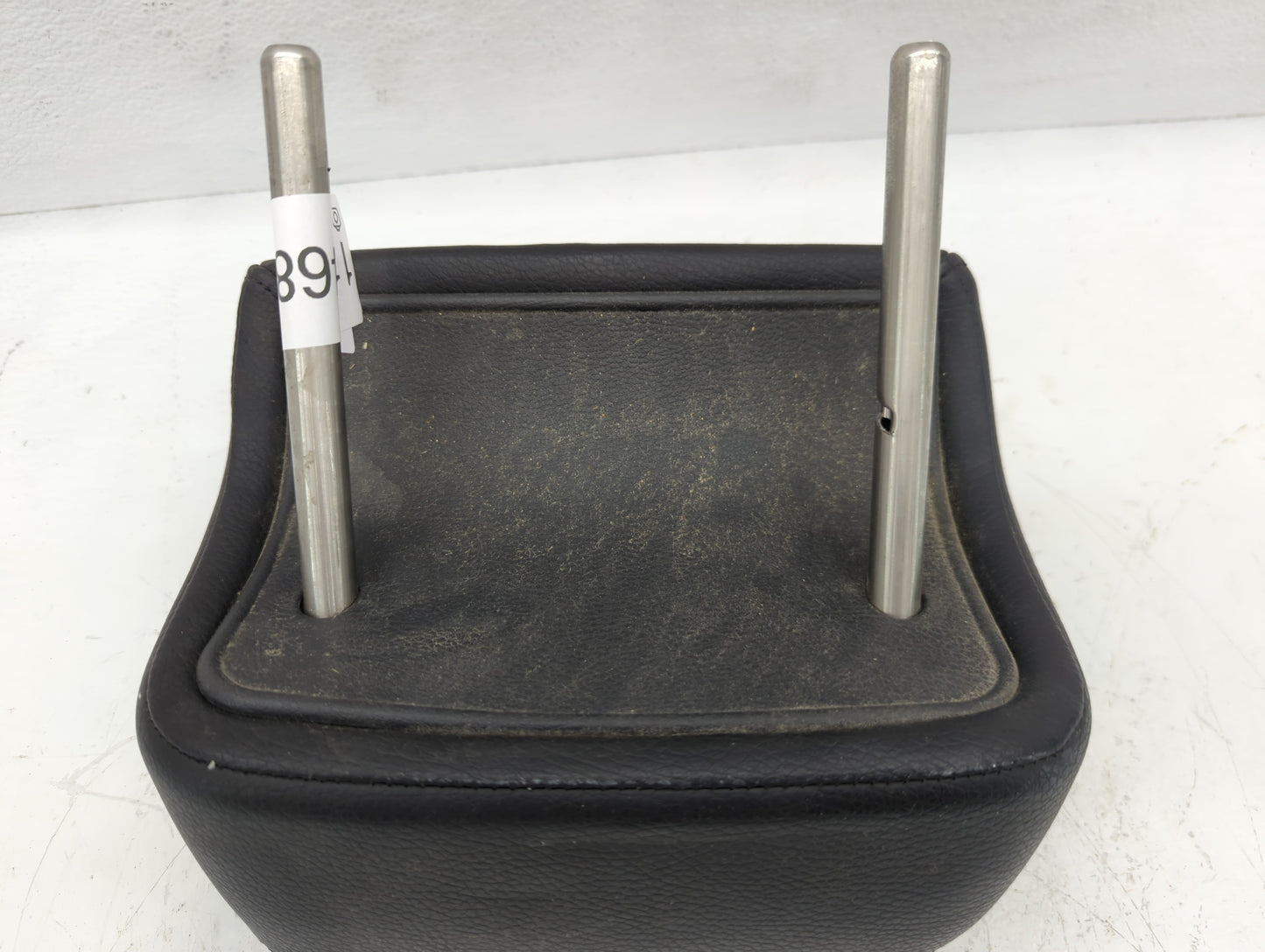 2009-2016 Volkswagen Cc Headrest Head Rest Front Driver Passenger Seat Fits Fits 2009 2010 2011 2012 2013 2014 2015 2016 OEM