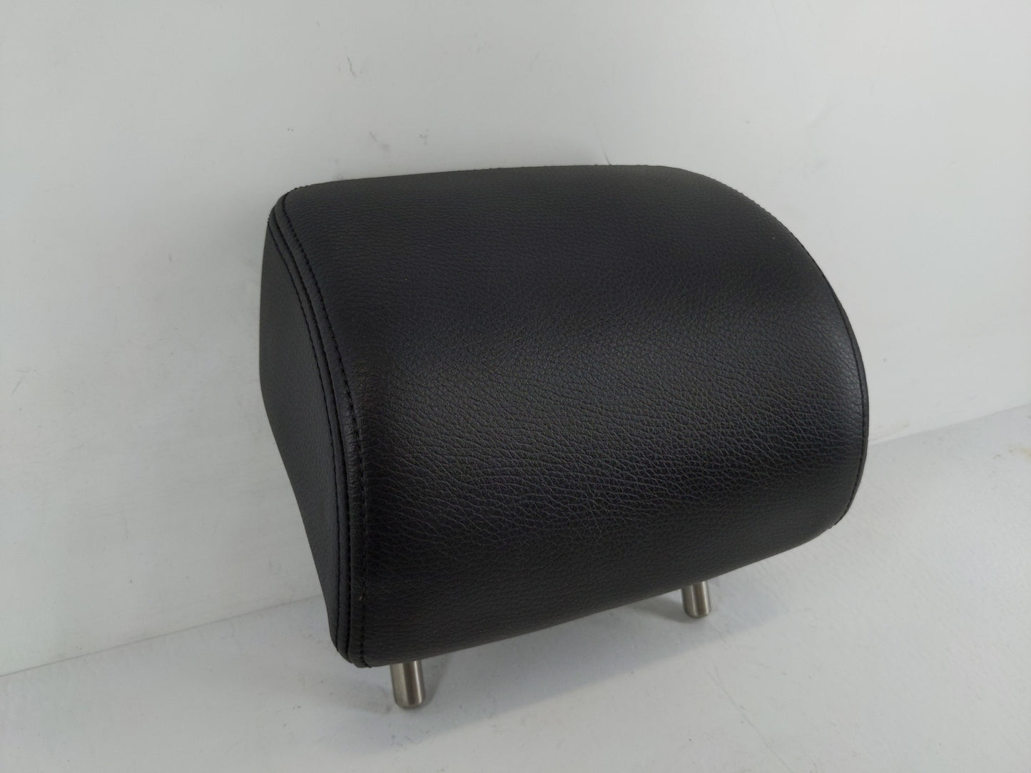 2009-2016 Volkswagen Cc Headrest Head Rest Front Driver Passenger Seat Fits Fits 2009 2010 2011 2012 2013 2014 2015 2016 OEM