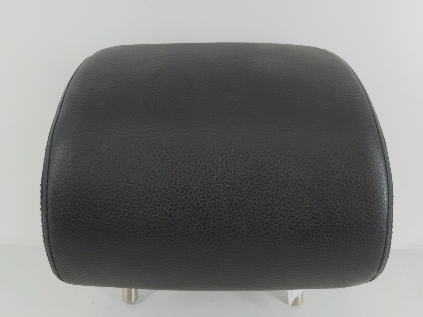2009-2016 Volkswagen Cc Headrest Head Rest Front Driver Passenger Seat Fits Fits 2009 2010 2011 2012 2013 2014 2015 2016 OEM