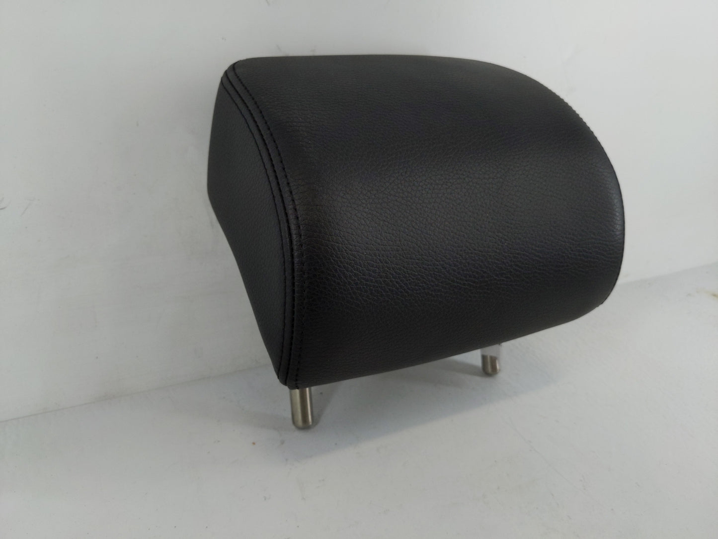 2009-2016 Volkswagen Cc Headrest Head Rest Front Driver Passenger Seat Fits Fits 2009 2010 2011 2012 2013 2014 2015 2016 OEM