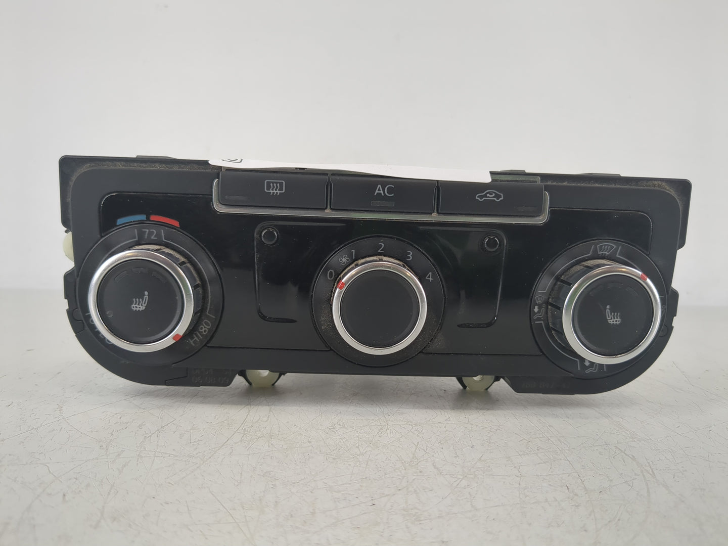 2009-2010 Volkswagen Cc Climate Control Module Temperature AC/Heater Replacement P/N:5HB 009 751-17 Fits Fits 2009 2010 OEM 