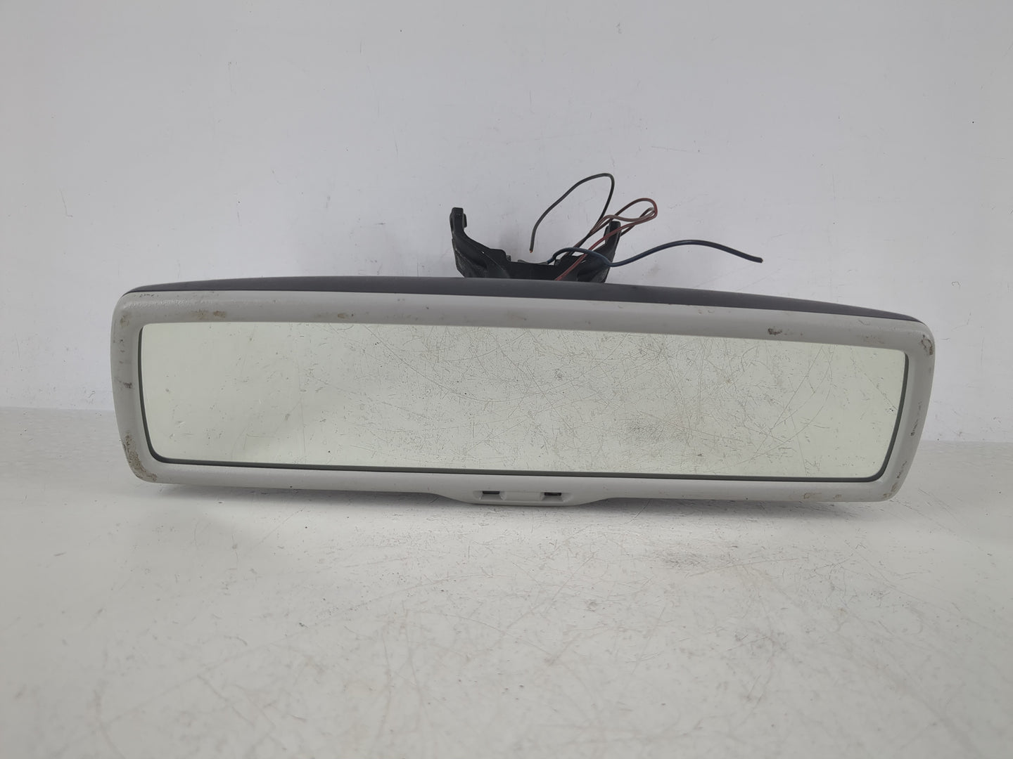 2009-2012 Volkswagen Cc Interior Rear View Mirror Replacement OEM P/N:E11026141 Fits OEM Used Auto Parts - Oemusedautoparts1