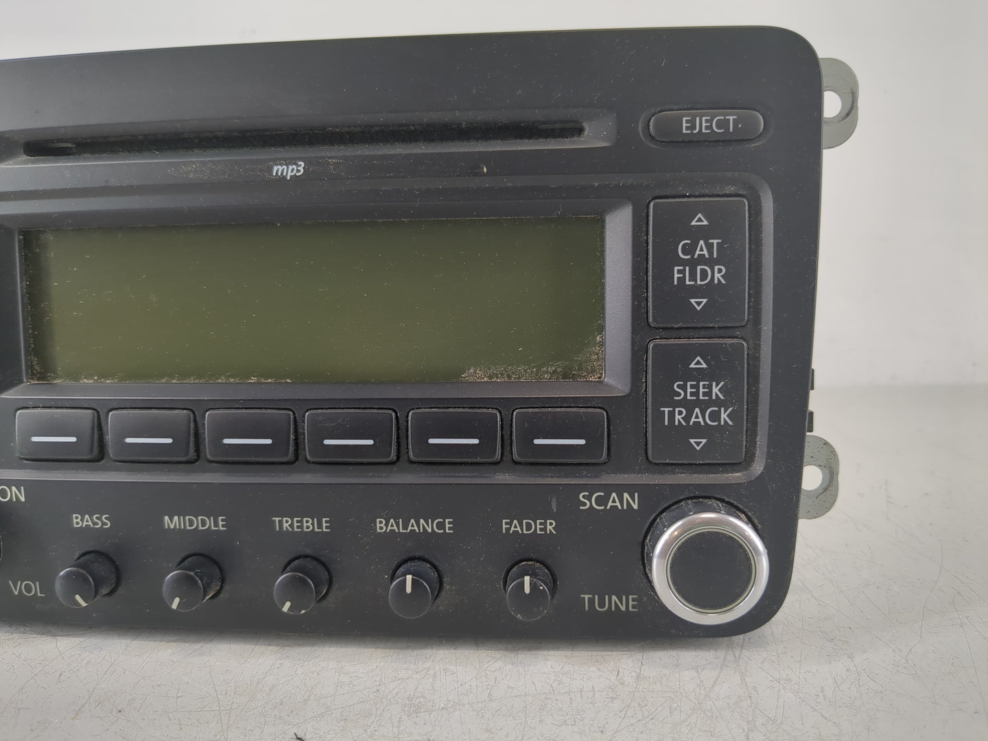 2009-2013 Volkswagen Cc Radio AM FM Cd Player Receiver Replacement P/N:3C8 035 180 A Fits OEM Used Auto Parts - Oemusedautop