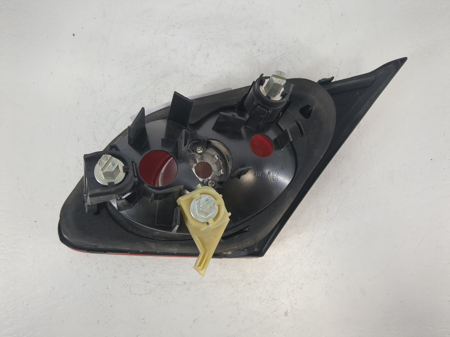 2009-2012 Volkswagen Cc Tail Light Assembly Driver Left OEM P/N:3C8945093E Fits Fits 2009 2010 2011 2012 OEM Used Auto Parts