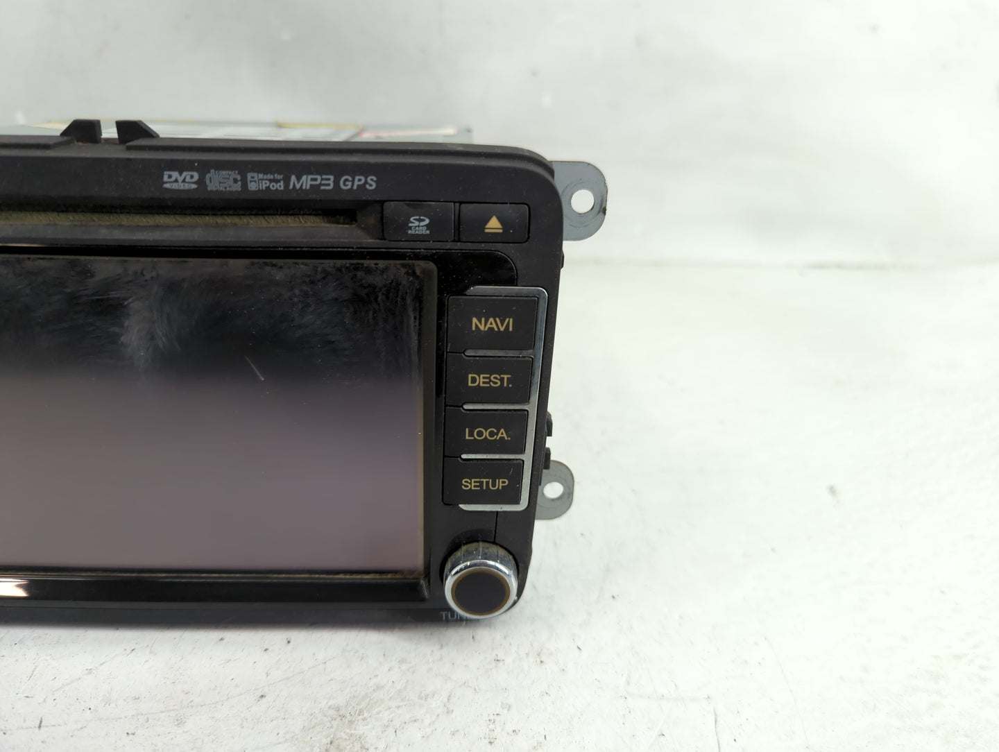 2009-2013 Volkswagen Cc Radio AM FM Cd Player Receiver Replacement P/N:E7507BNAVI-0 Fits OEM Used Auto Parts - Oemusedautopa