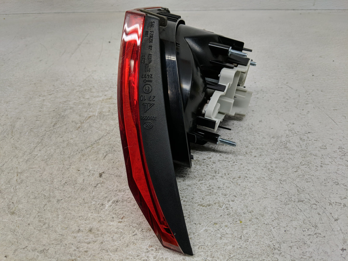 2009-2012 Volkswagen Cc Tail Light Assembly Driver Left OEM P/N:3C8945093E Fits Fits 2009 2010 2011 2012 OEM Used Auto Parts