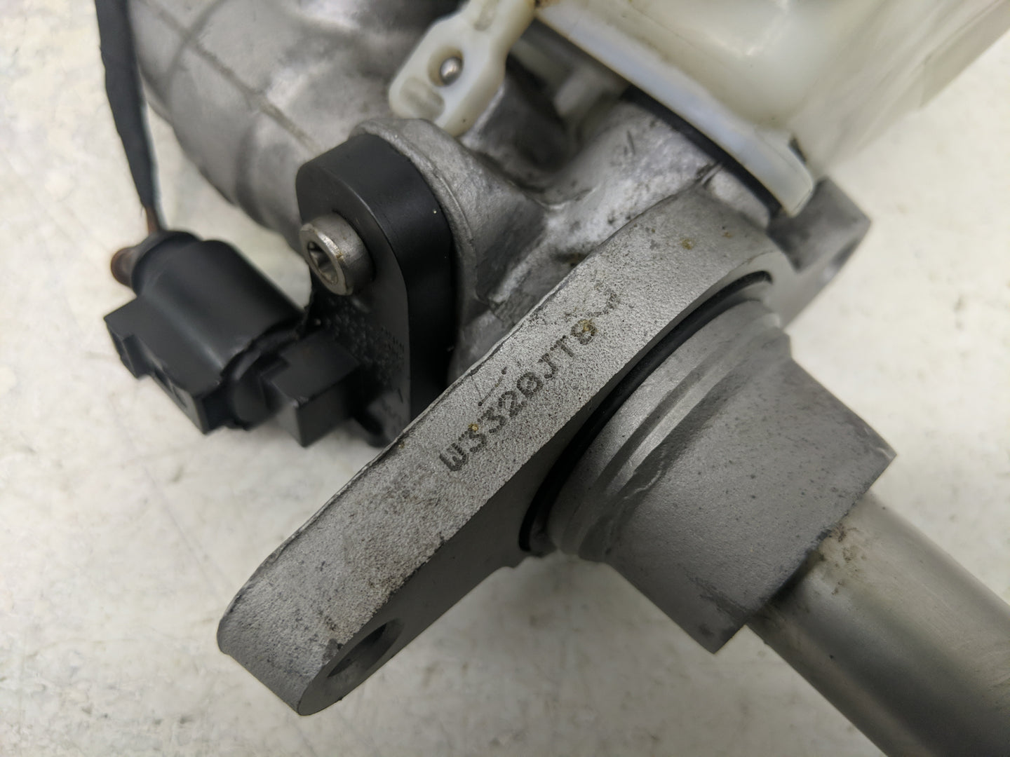 2009-2017 Volkswagen Cc Brake Master Cylinder - Oemusedautoparts1.com
