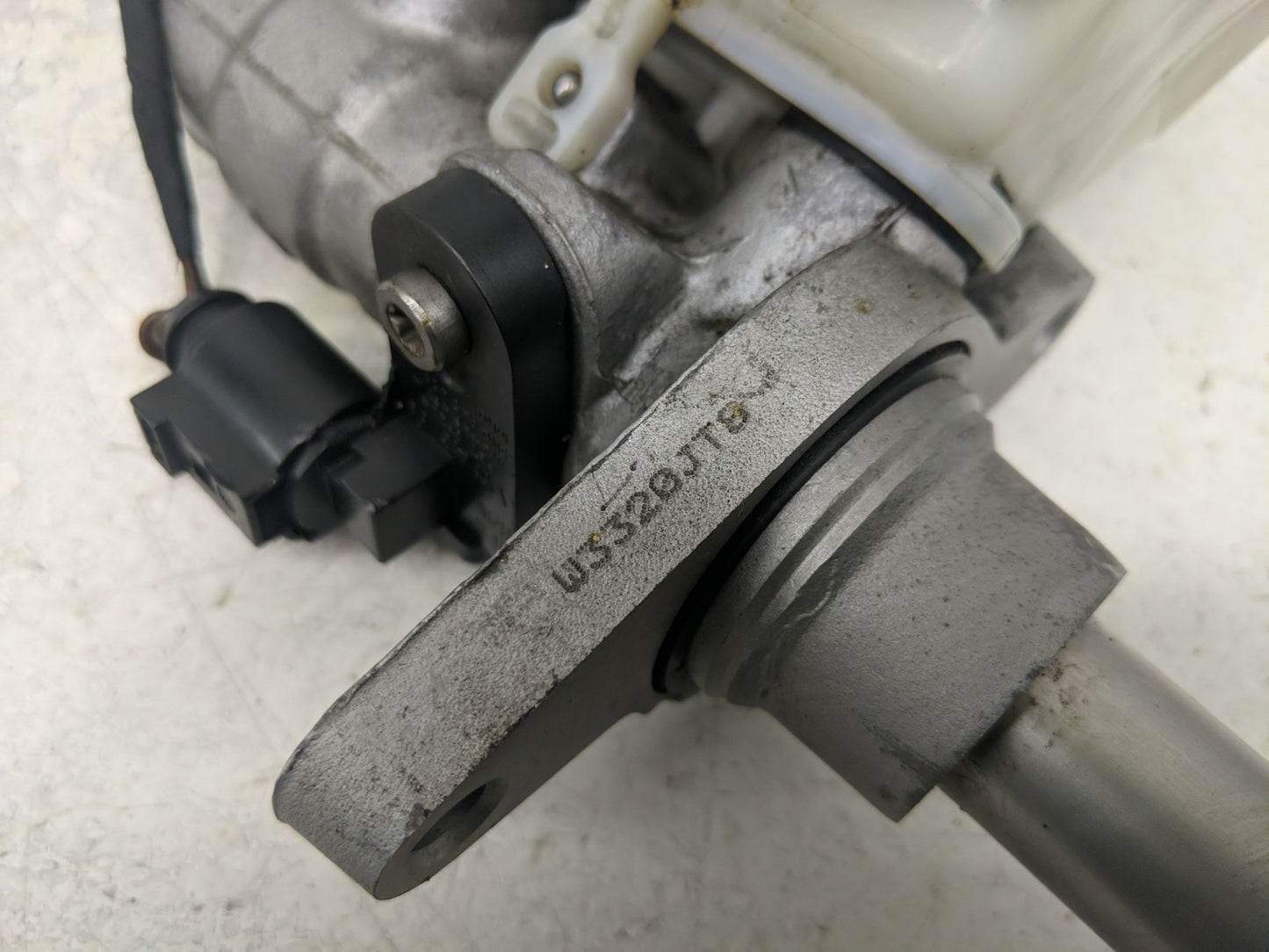 2009-2017 Volkswagen Cc Brake Master Cylinder - Oemusedautoparts1.com