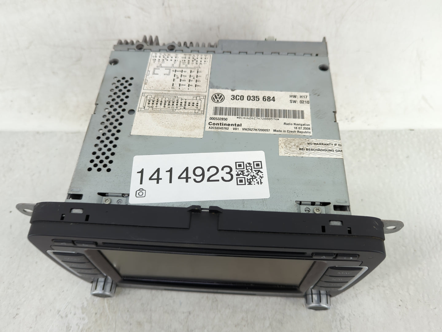 2009-2012 Volkswagen Cc Radio AM FM Cd Player Receiver Replacement P/N:3C0 035 684 Fits Fits 2009 2010 2011 2012 OEM Used Au