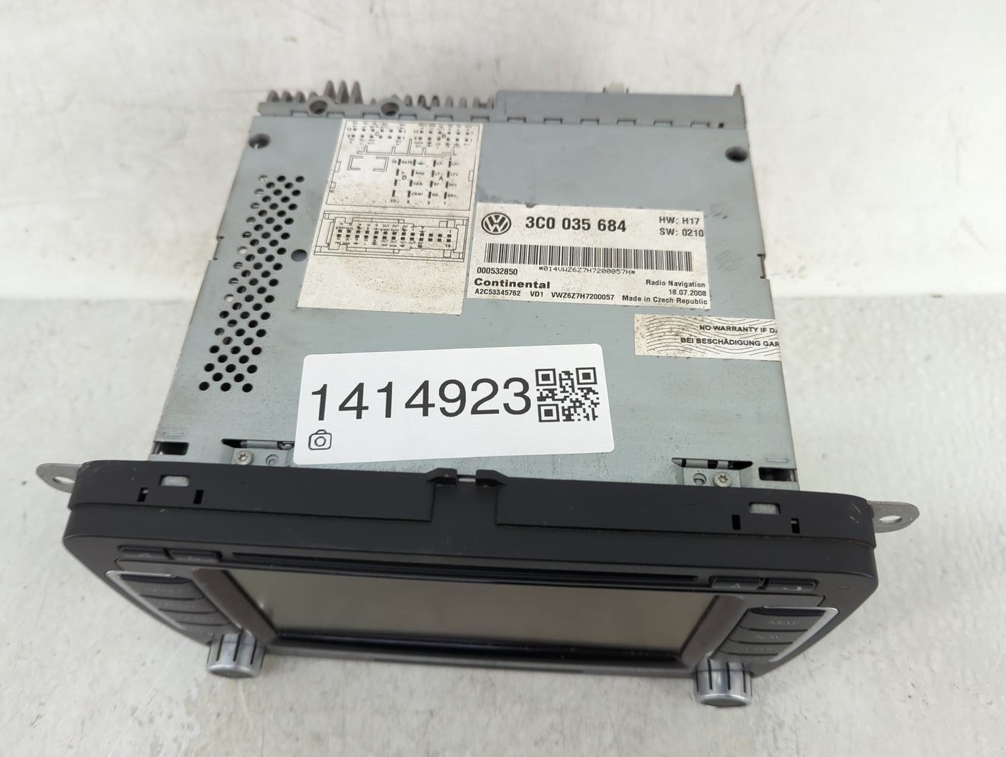 2009-2012 Volkswagen Cc Radio AM FM Cd Player Receiver Replacement P/N:3C0 035 684 Fits Fits 2009 2010 2011 2012 OEM Used Au