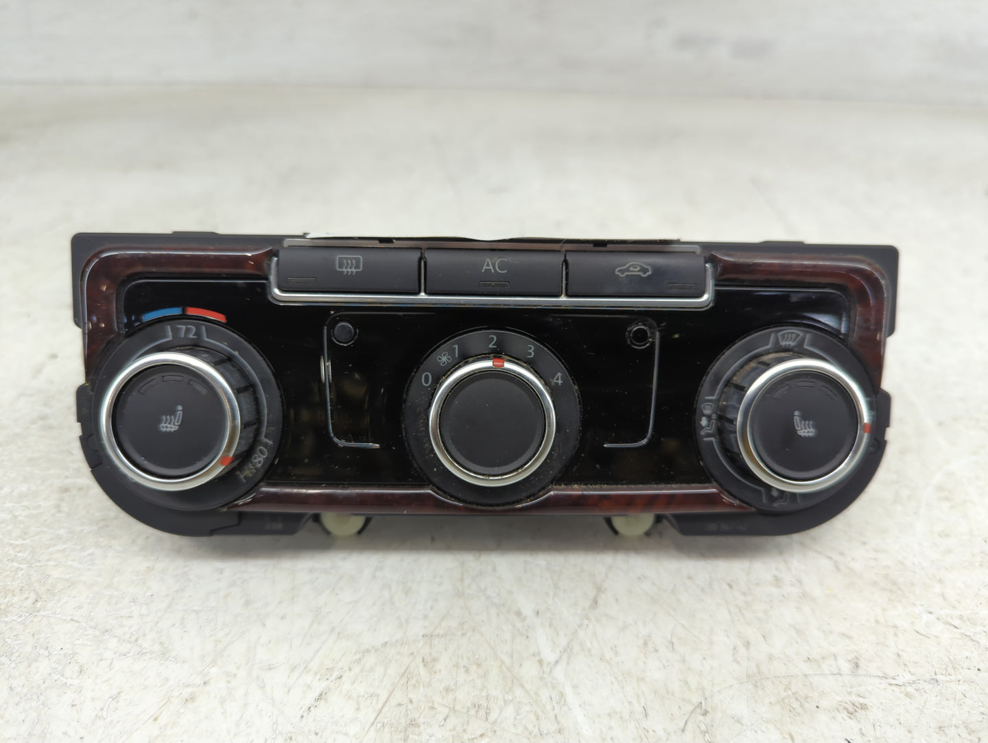 2009-2010 Volkswagen Cc Climate Control Module Temperature AC/Heater Replacement P/N:3C8 907 336E Fits Fits 2009 2010 OEM Us