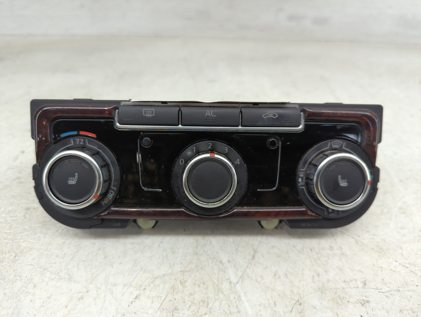 2009-2010 Volkswagen Cc Climate Control Module Temperature AC/Heater Replacement P/N:3C8 907 336E Fits Fits 2009 2010 OEM Us