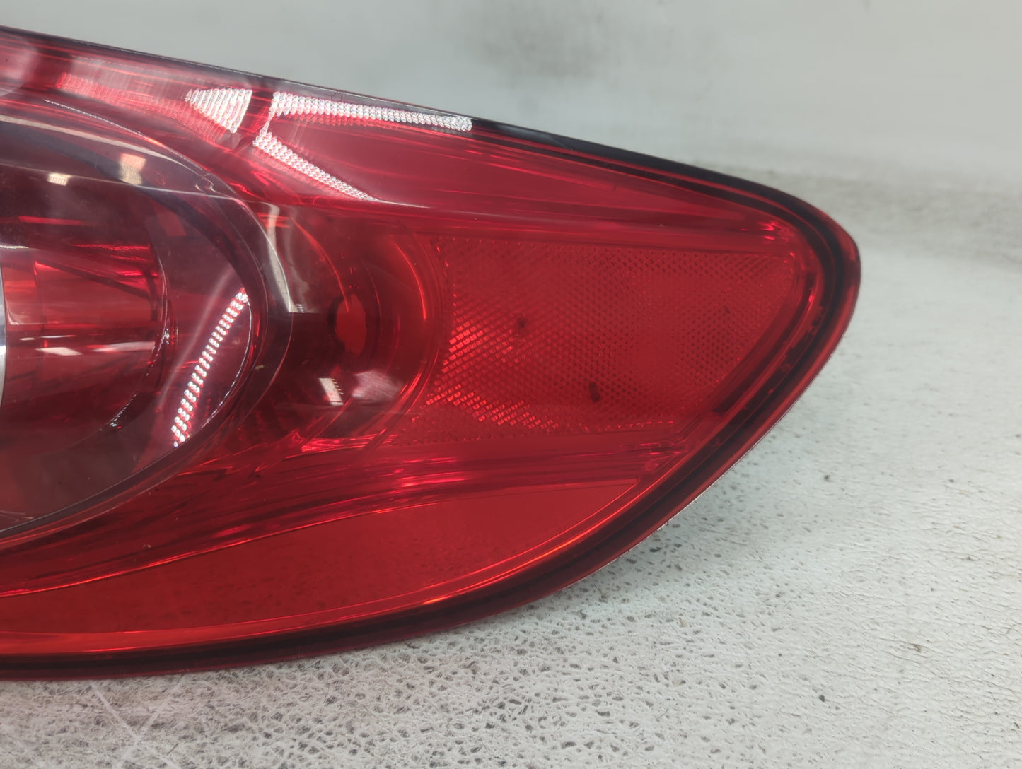 2009-2012 Volkswagen Cc Tail Light Assembly Passenger Right OEM P/N:3C8945096D 158 3C8945094E Fits Fits 2009 2010 2011 2012 