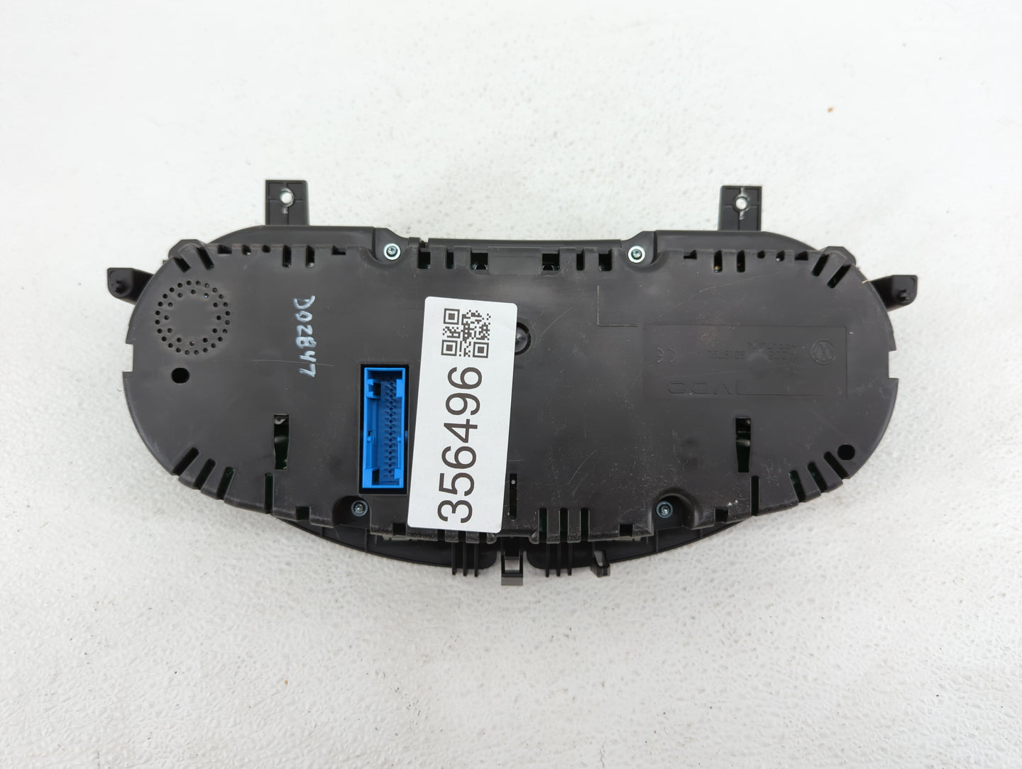 2009-2010 Volkswagen Cc Instrument Cluster Speedometer Gauges P/N:3C8 920 970J 3C8 920 970T, 3C8920970T Fits Fits 2009 2010 