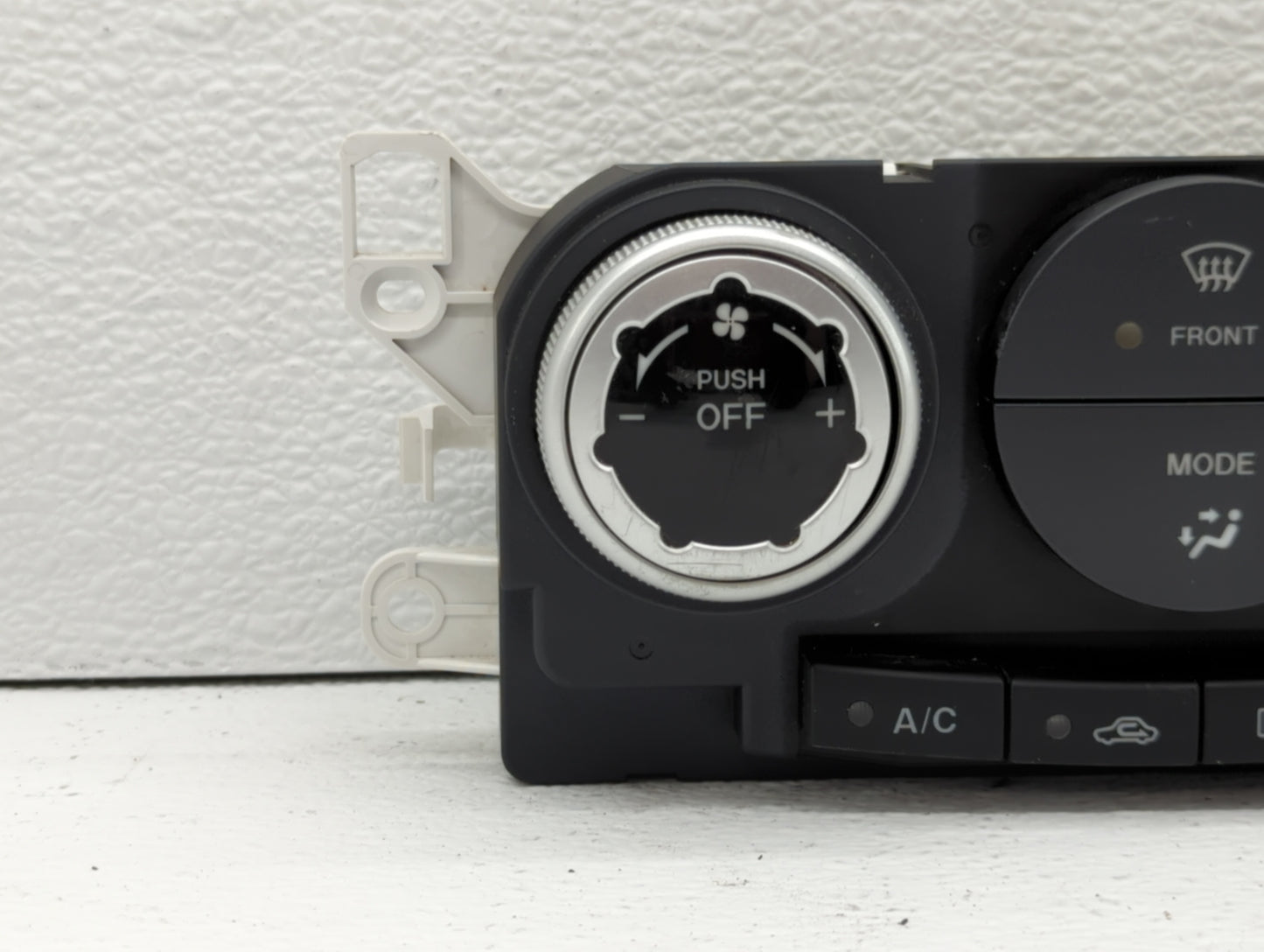 2009-2010 Volkswagen Cc Climate Control Module Temperature AC/Heater Replacement P/N:K1900EG22 F06 Fits Fits 2009 2010 OEM U