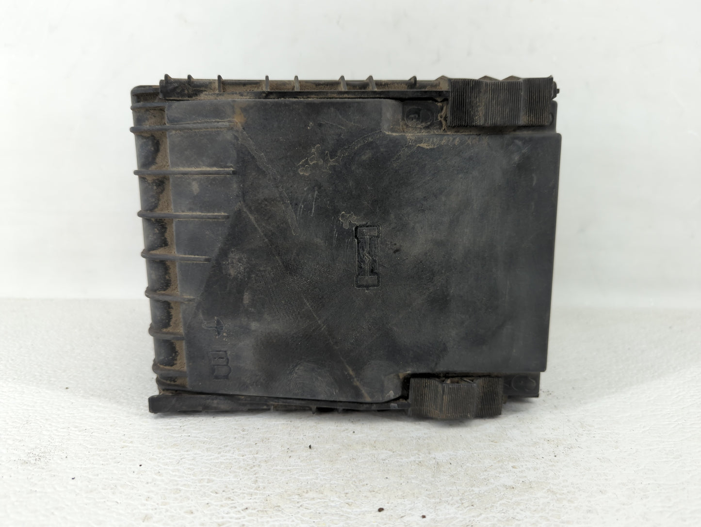 2009-2012 Volkswagen Cc Fusebox Fuse Box Panel Relay Module P/N:3C0 937 125 Fits Fits 2009 2010 2011 2012 OEM Used Auto Part