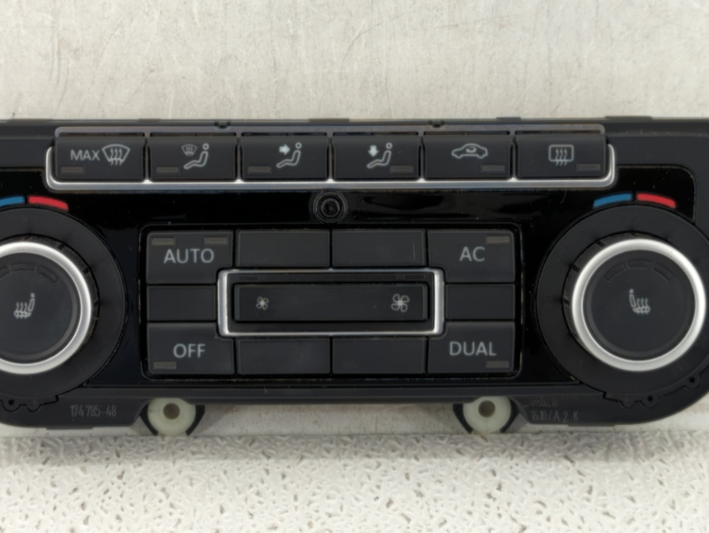 2009-2010 Volkswagen Cc Climate Control Module Temperature AC/Heater Replacement P/N:K1900EG22 F06 Fits Fits 2009 2010 OEM U