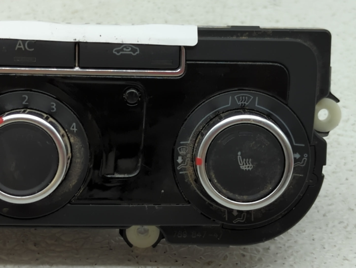 2009 Volkswagen Cc Climate Control Module Temperature AC/Heater Replacement P/N:3C8 907 336E Fits OEM Used Auto Parts - Oemu