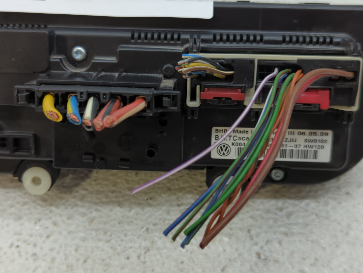 2009 Volkswagen Cc Climate Control Module Temperature AC/Heater Replacement P/N:3C8 907 336E Fits OEM Used Auto Parts - Oemu