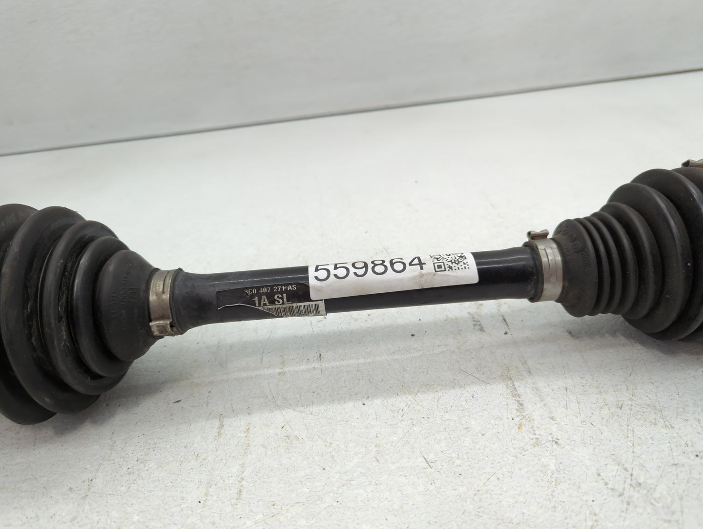 Volkswagen Cc Axle Shaft Front Driver Cv C/v - Oemusedautoparts1.com