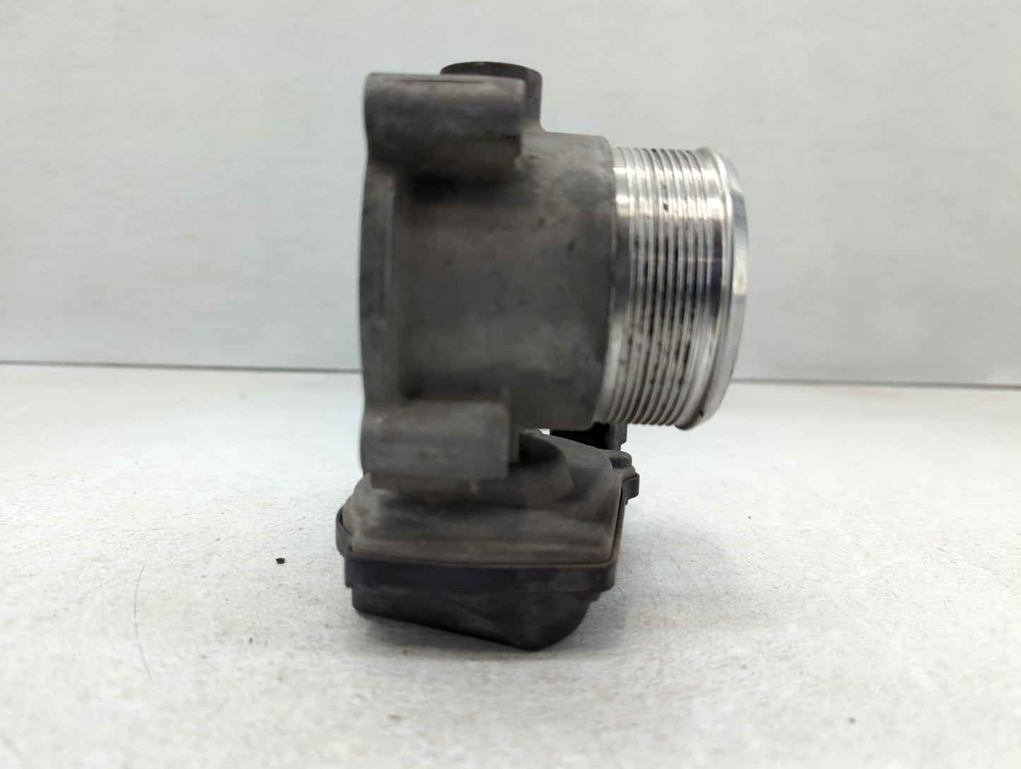 2009-2017 Volkswagen Cc Throttle Body P/N:06F 133 062 Q Fits OEM Used Auto Parts - Oemusedautoparts1.com