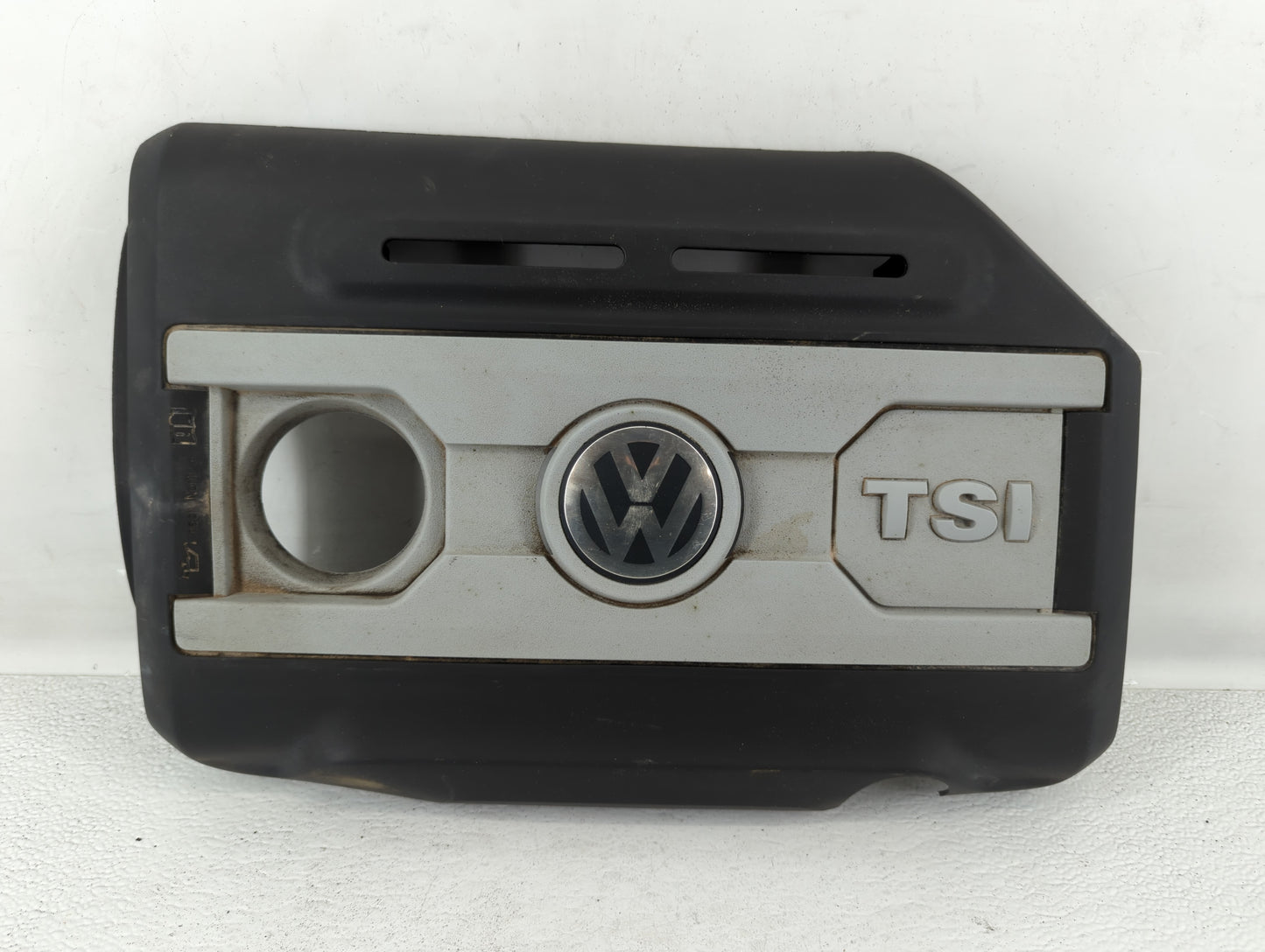 2009 Volkswagen Cc Engine Cover - Oemusedautoparts1.com