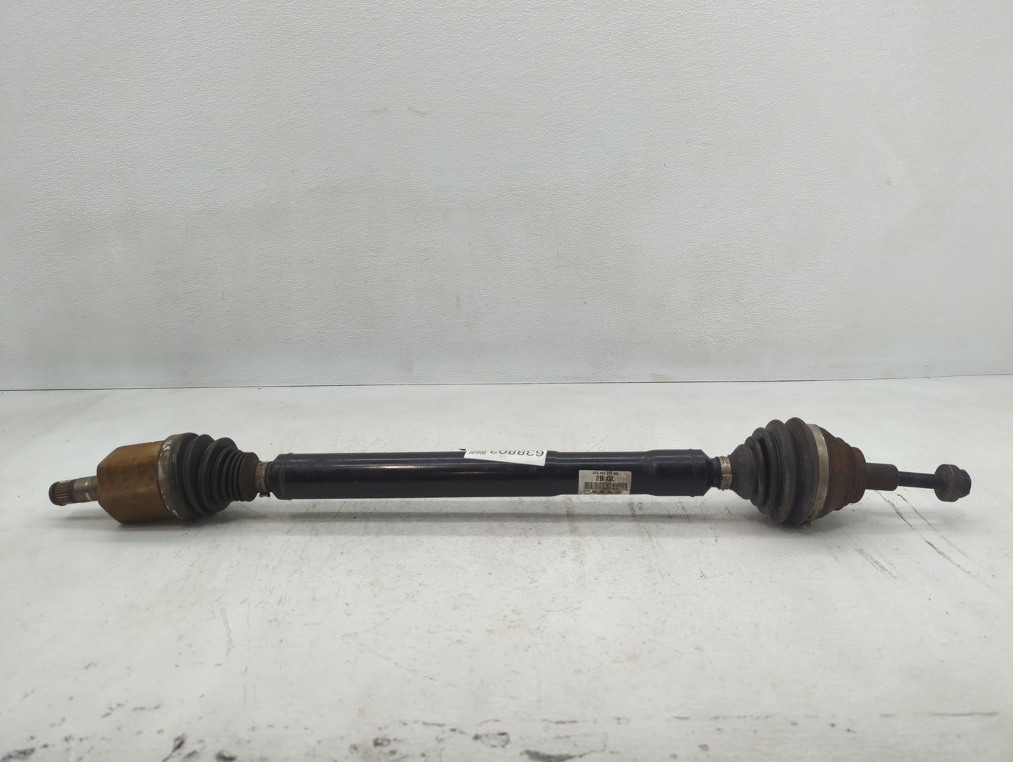 2009-2010 Volkswagen Cc Axle Shaft Front Passenger Cv C/v - Oemusedautoparts1.com