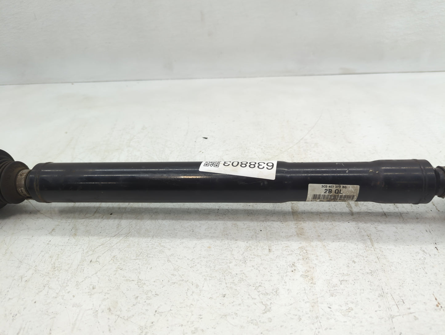 2009-2010 Volkswagen Cc Axle Shaft Front Passenger Cv C/v - Oemusedautoparts1.com