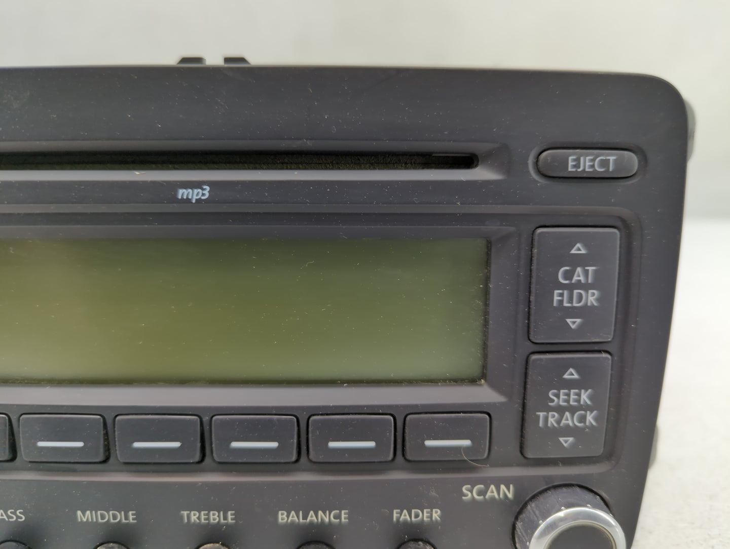 2009-2013 Volkswagen Cc Am Fm Cd Player Radio Receiver - Oemusedautoparts1.com