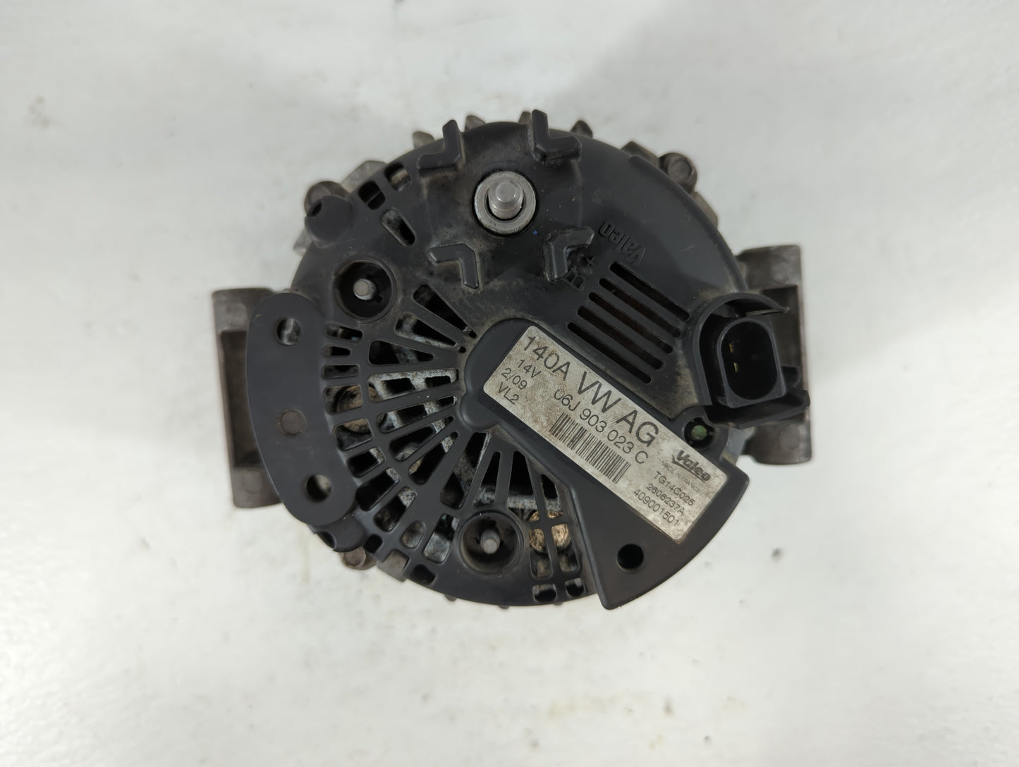 2009-2017 Volkswagen Cc Alternator Replacement Generator Charging Assembly Engine OEM P/N:06J 903 023 C Fits OEM Used Auto P